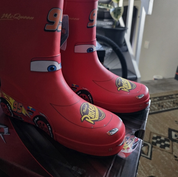 Western Chief Kids Lightning McQueen Red Rain Boots - Picture 3 of 10